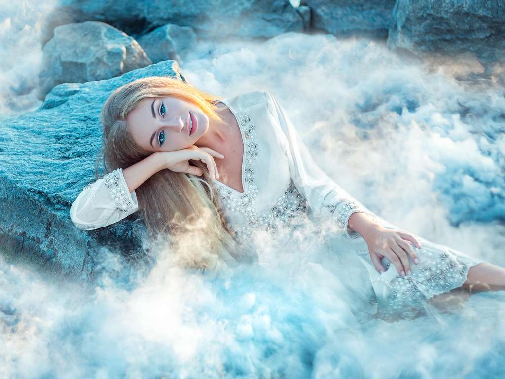 Zodiac Sign Aquarius (January 21st - February 19th) Zodiac Sign Aquarius (January 21st - February 19th)
